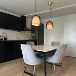 アパート Deluxe 2 Bedroom With View And Underground Garage スタヴァンゲル